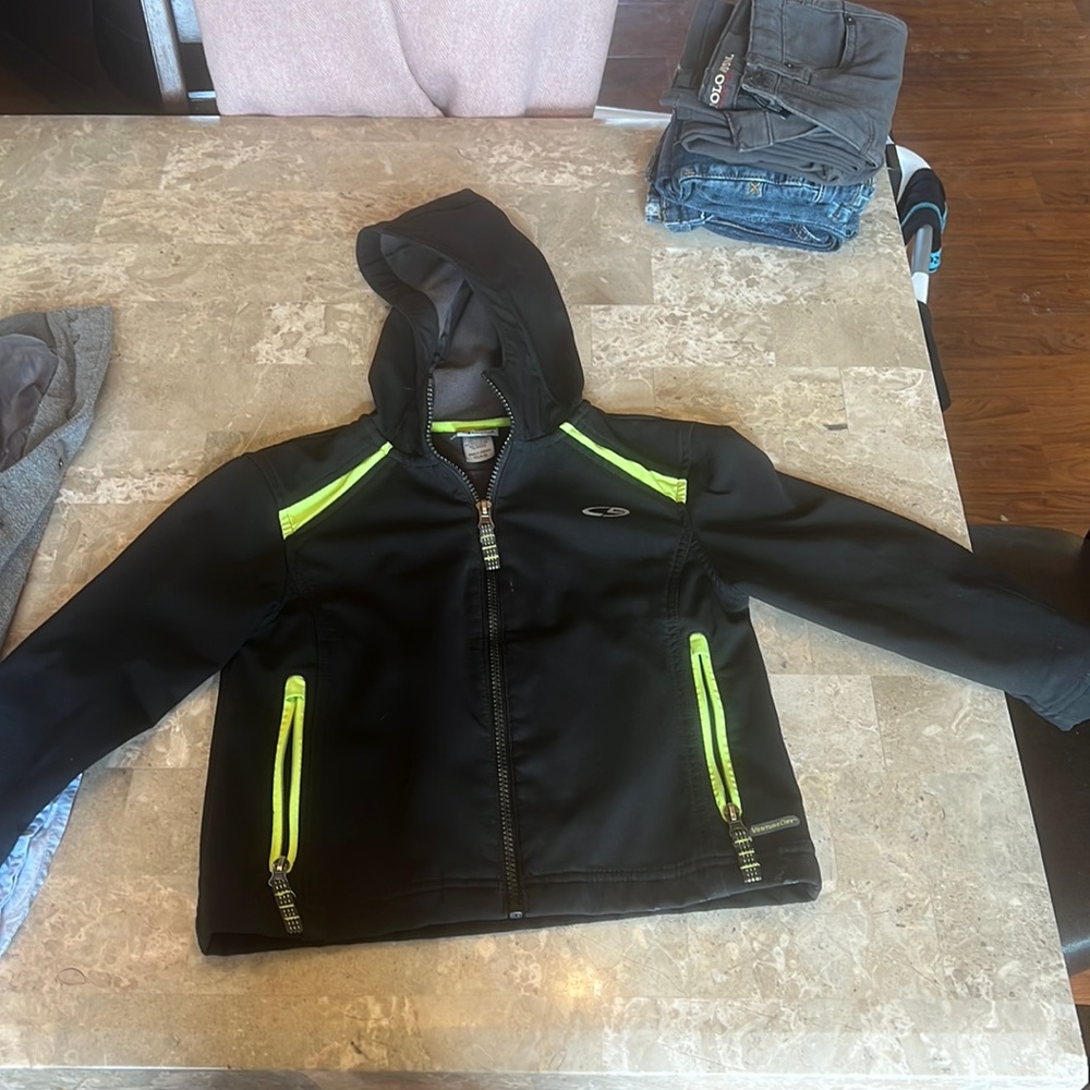 Venture Dry size XS 4/5 zip up/ hooded jacket fleece inside